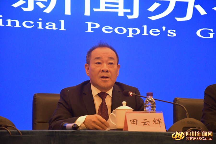 四川省科技廳副廳長(zhǎng)、一級(jí)巡視員田云輝_副本.jpg